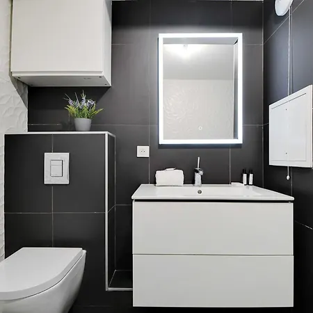 Super Appt Buttes Chaumont Apartment